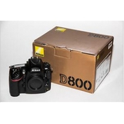 Nikon D800 36.3 MP Digital SLR Camera (Body Only) and Packaging